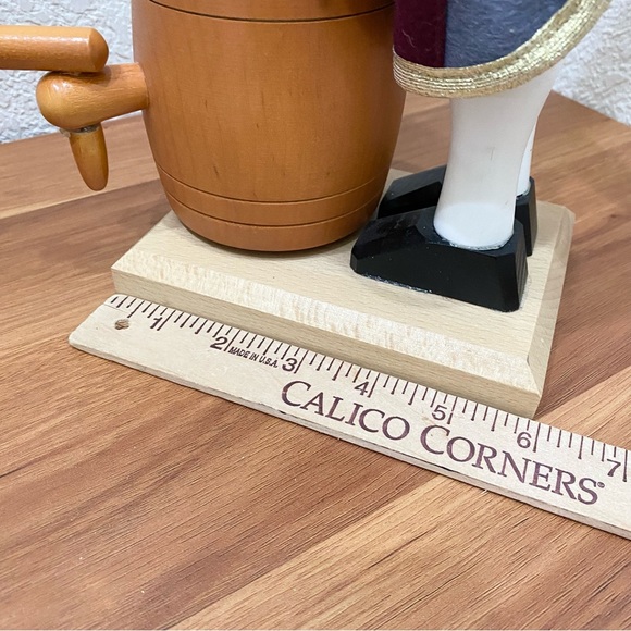 STEINBACH Volkskunst Germany  Brewmaster 17” Nutcracker Music Box MISSING CRATE - Picture 9 of 16